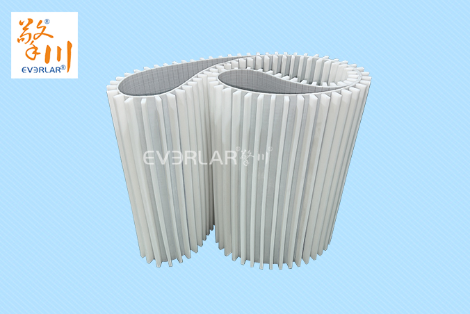 白色聚氨酯鋼絲平面同步帶加擋板物流包裝耐磨耐油PU傳動(dòng)帶工業(yè)皮帶